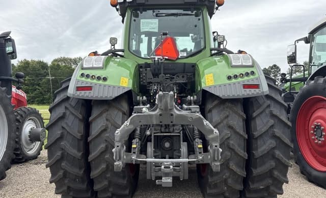 Image of Fendt 933 Vario equipment image 4