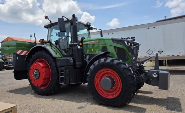 Image of Fendt 933 Vario equipment image 1