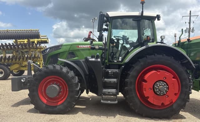 Image of Fendt 933 Vario equipment image 2