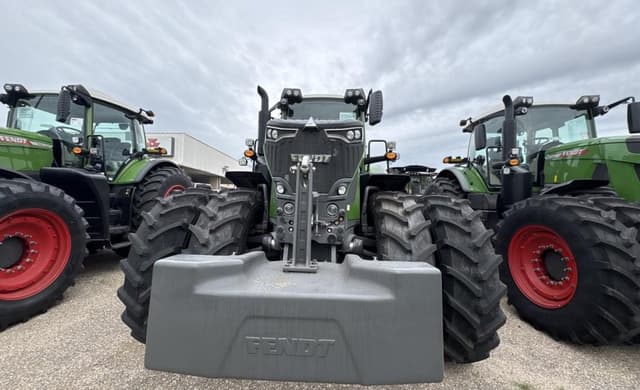 Image of Fendt 933 Vario equipment image 4