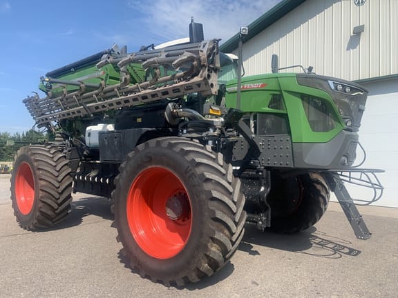 2023 Fendt RoGator 937H Equipment Image0
