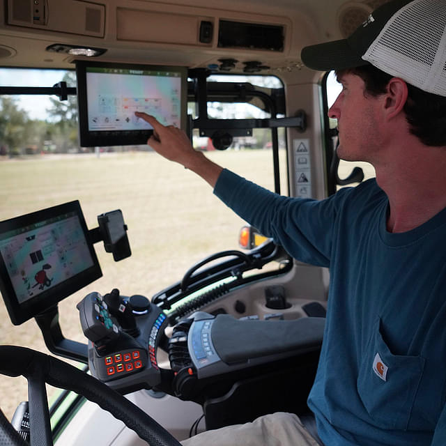 Image of Fendt 942 Vario equipment image 3