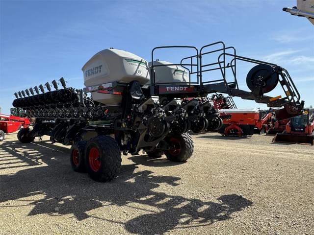 Image of Fendt Momentum 24 equipment image 1