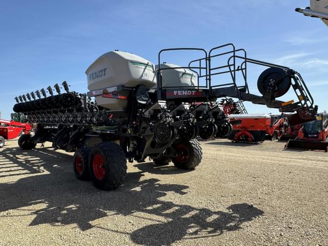 Image of Fendt Momentum 24 equipment image 1