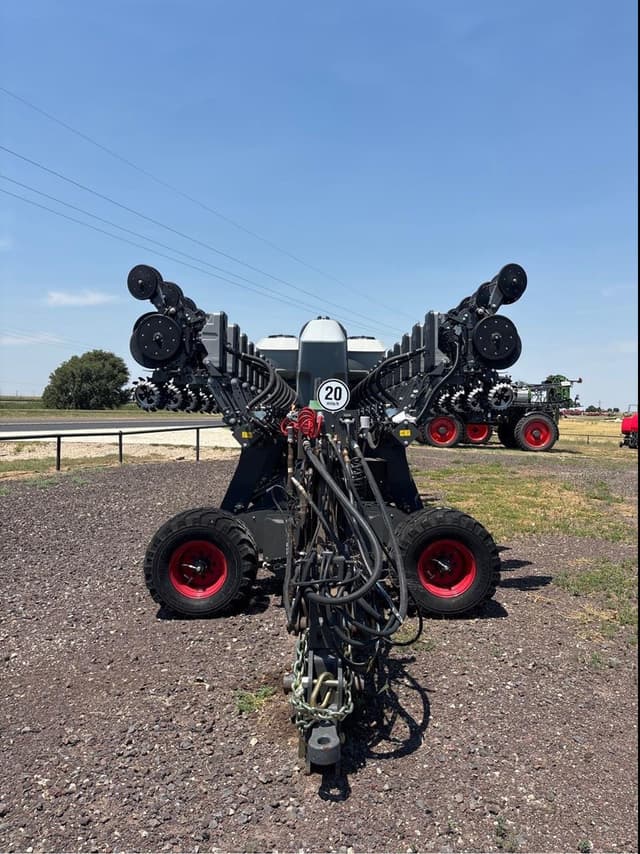 Image of Fendt Momentum 24 equipment image 2