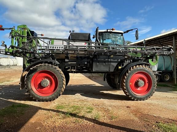 Image of Fendt RoGator 932 equipment image 4