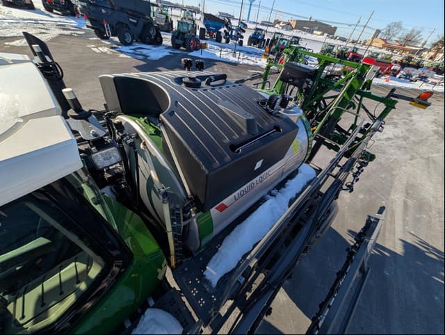 Image of Fendt RoGator 937H equipment image 4