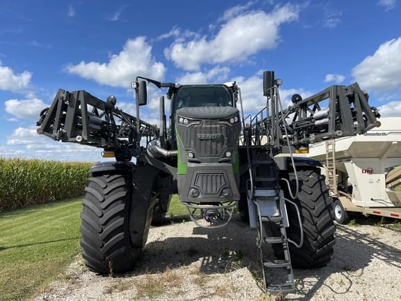 Image of Fendt RoGator 937H equipment image 2