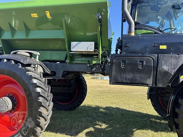 Image of Fendt RoGator 934H equipment image 4