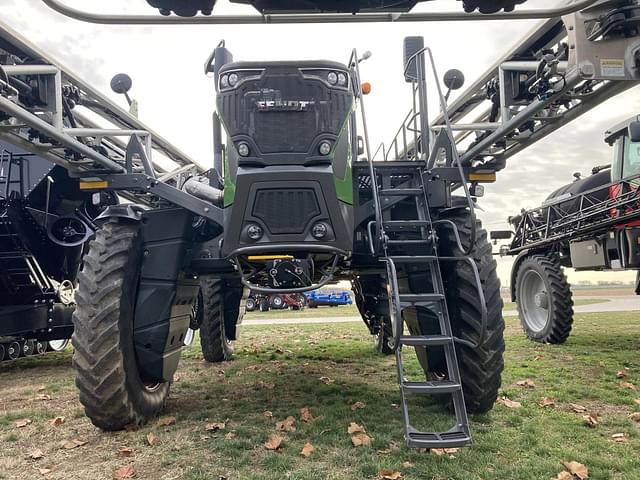 Image of Fendt RoGator 934H equipment image 3