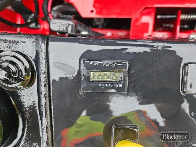 Image of Ferris ISX3300 equipment image 2