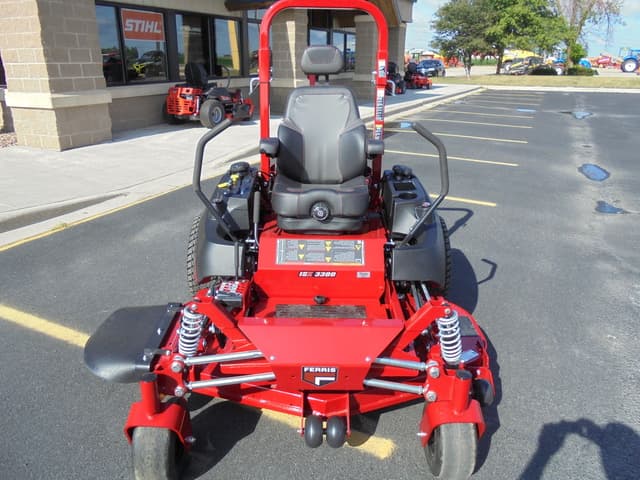 Image of Ferris ISX3300 equipment image 1
