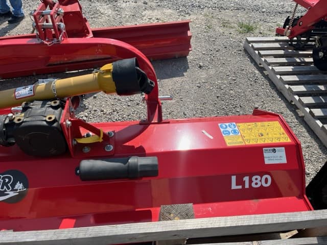 Image of Tar River L180 equipment image 2