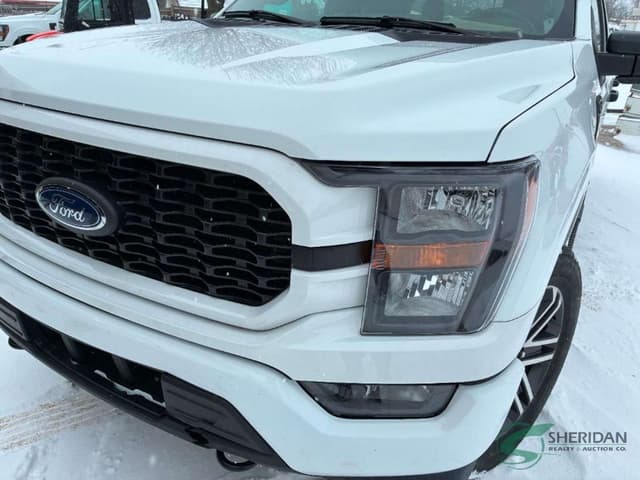 Image of Ford F-150 equipment image 1