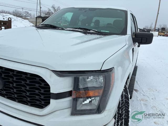 Image of Ford F-150 equipment image 3