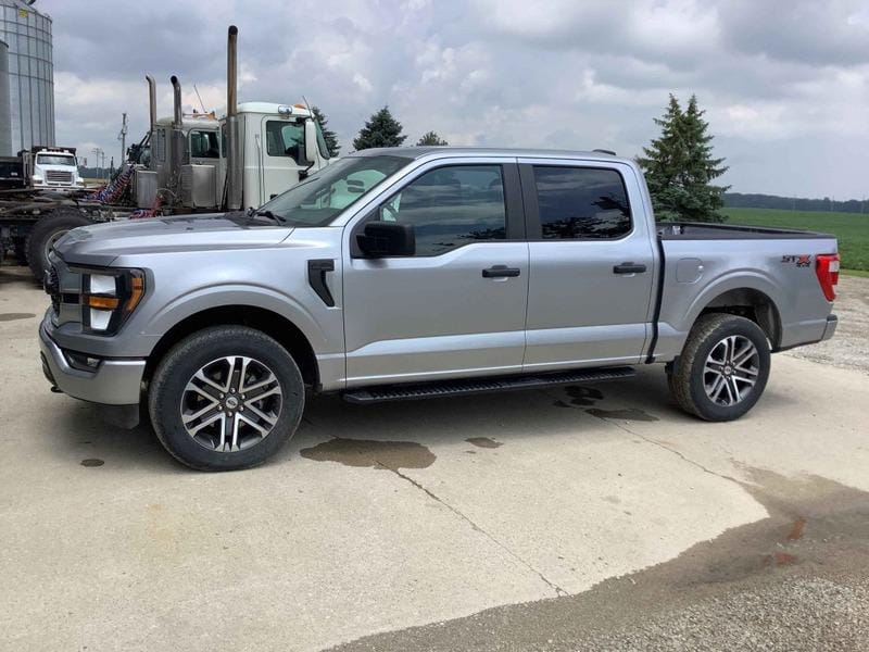 2023 Ford F-150 Equipment Image0