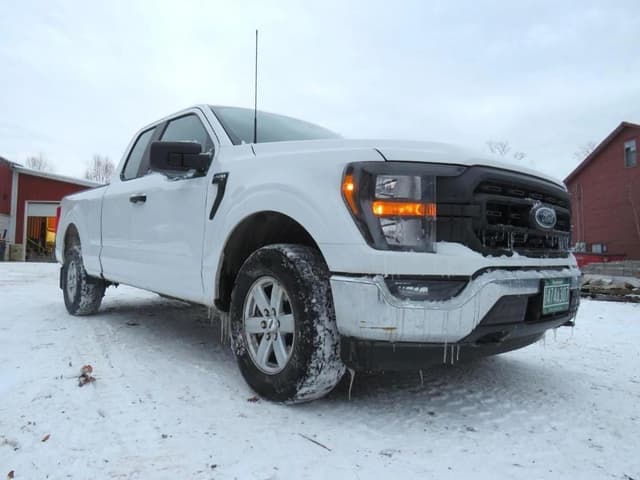 Image of Ford F-150 equipment image 2