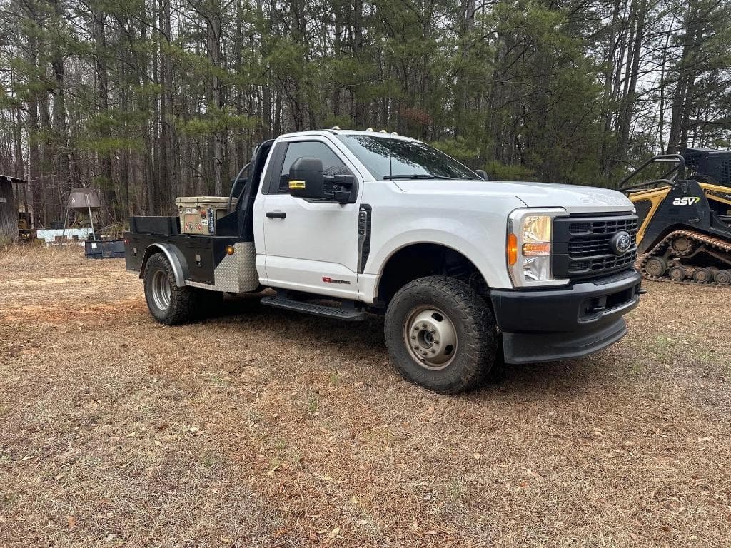 Image of Ford F-350 Primary image