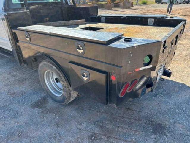 Image of Ford F-350 equipment image 4