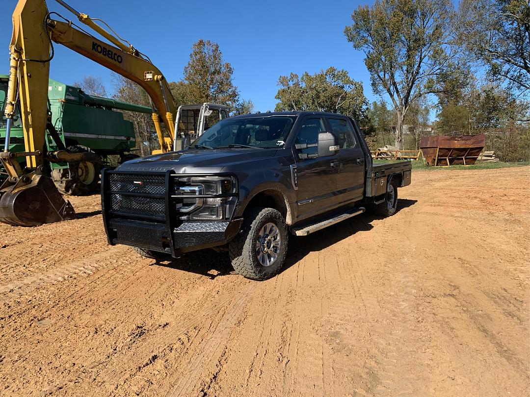 Image of Ford F-350 Primary image