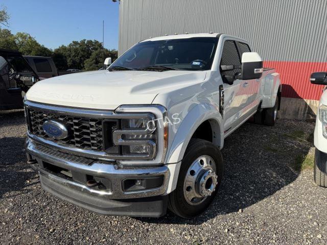 Image of Ford F-450 Primary image