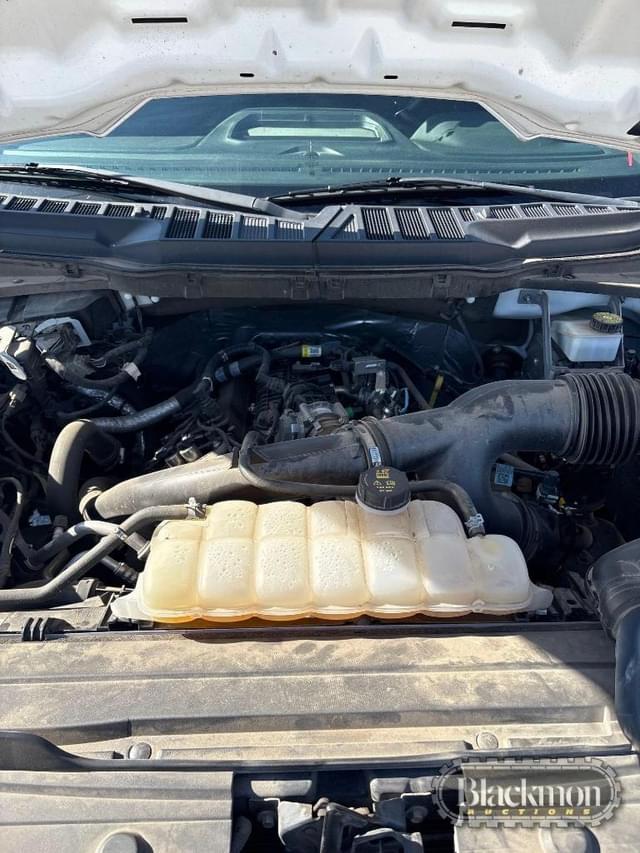 Image of Ford F-150 equipment image 4