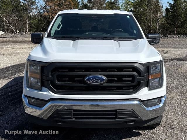 Image of Ford F-150 equipment image 1