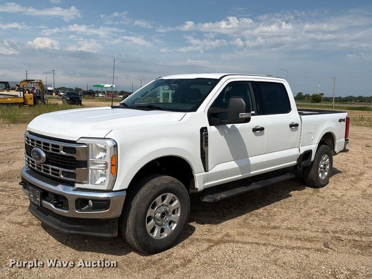 Image of Ford F-250 Primary image