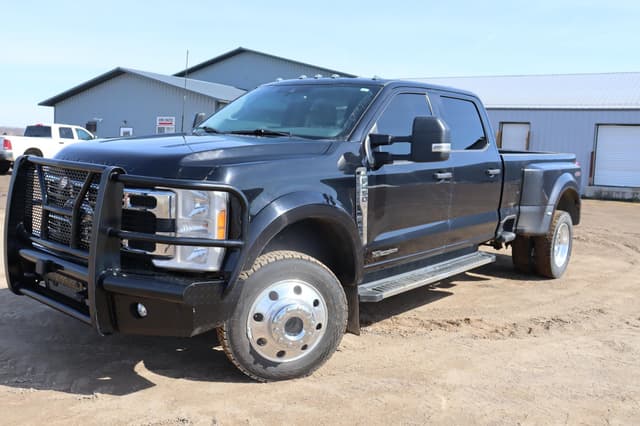 Image of Ford F-450 equipment image 2