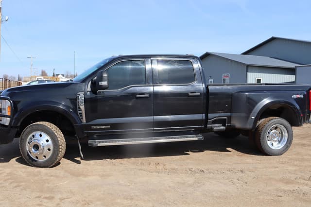 Image of Ford F-450 equipment image 3