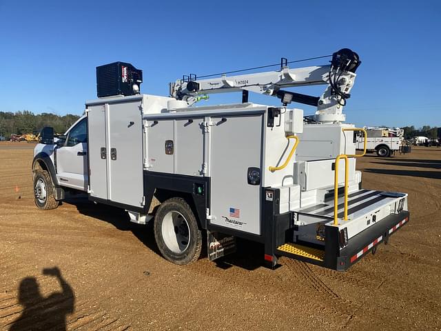 Image of Ford F-600 equipment image 1