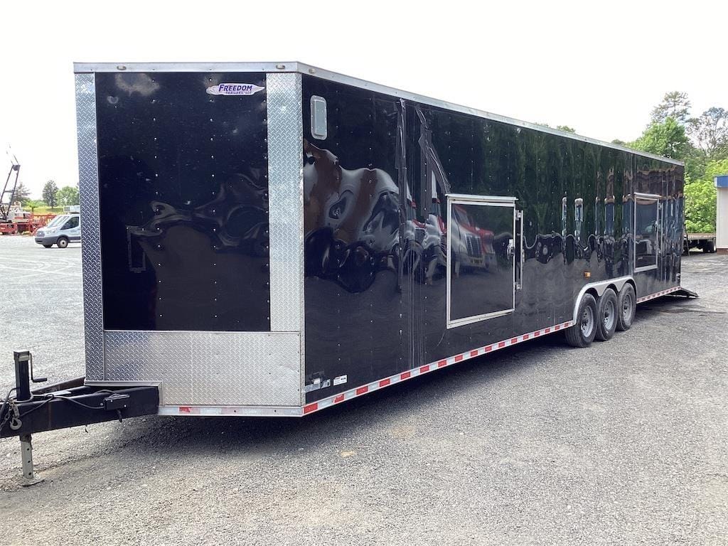 2023 Freedom 8.5X36TTA4 Equipment Image0