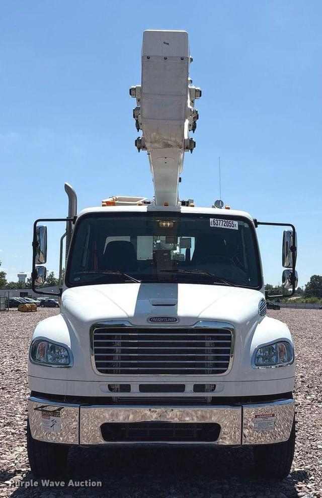 Image of Freightliner Business Class M2 equipment image 1