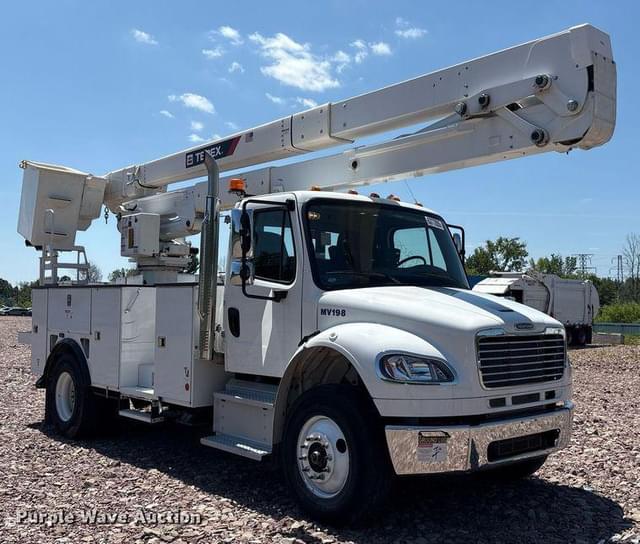 Image of Freightliner Business Class M2 equipment image 2
