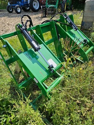 2023 Frontier AV20G Equipment Image0