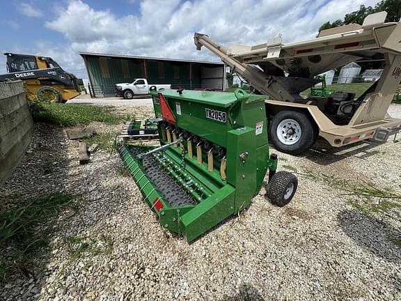 Image of Frontier TR2058 equipment image 3