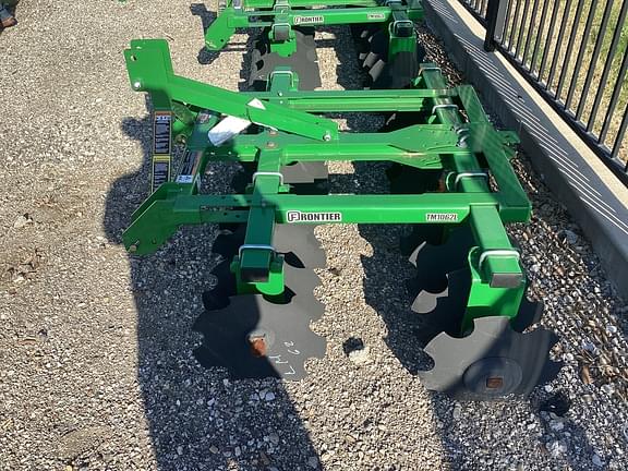Image of Frontier TM1062L equipment image 4