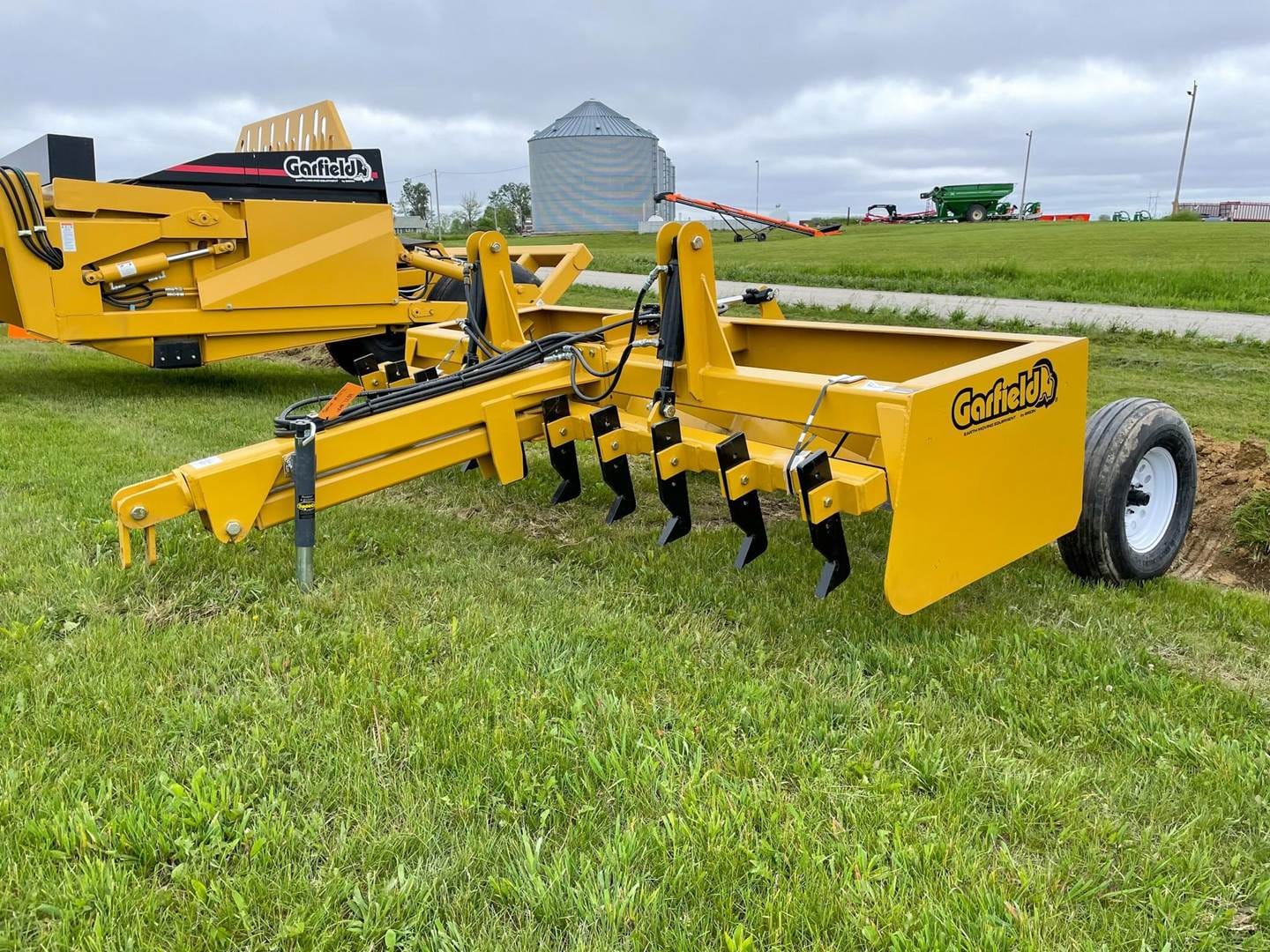 2024 Garfield GDST10 Equipment Image0