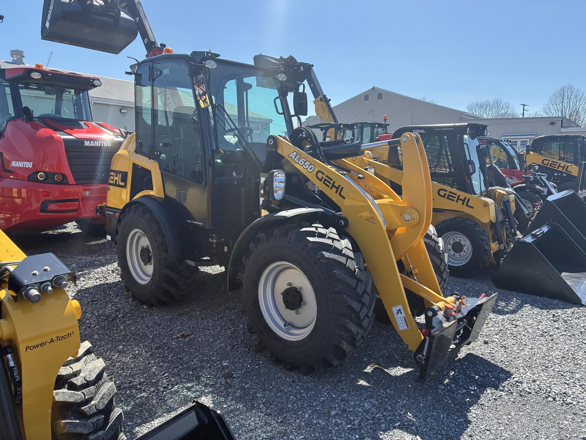 2023 Gehl AL650 Equipment Image0