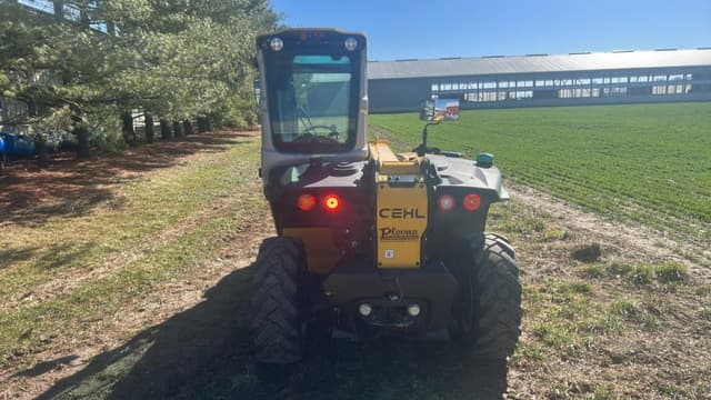 Image of Gehl GCT3-14 equipment image 3