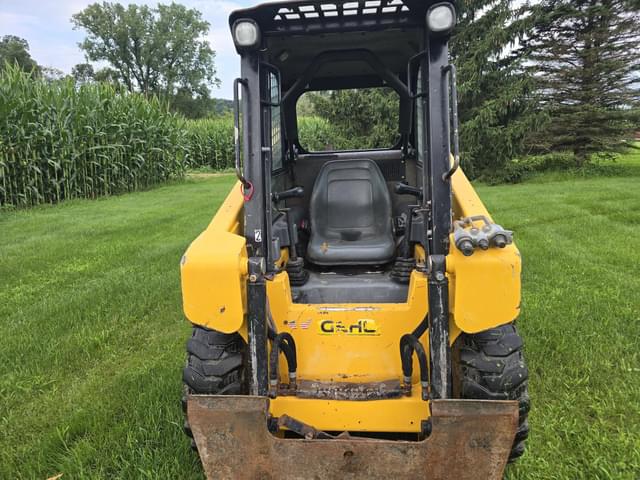 Image of Gehl R135 equipment image 4