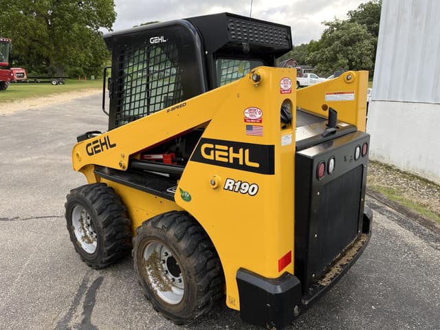 Image of Gehl R190 equipment image 4