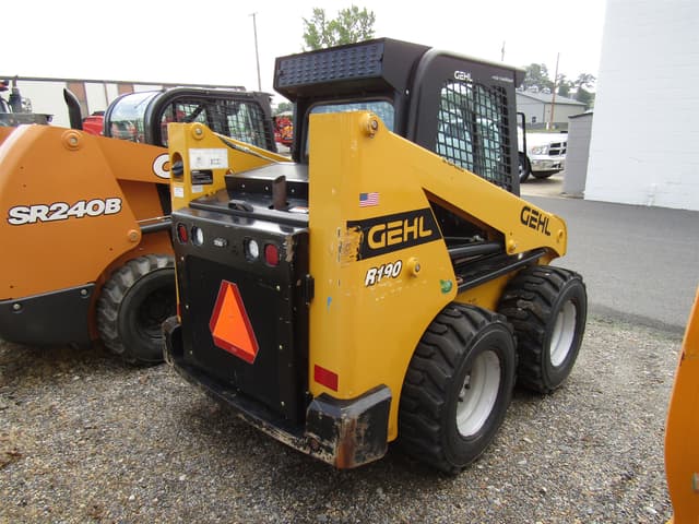 Image of Gehl R190 equipment image 4