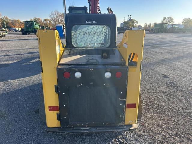 Image of Gehl RT165 equipment image 4