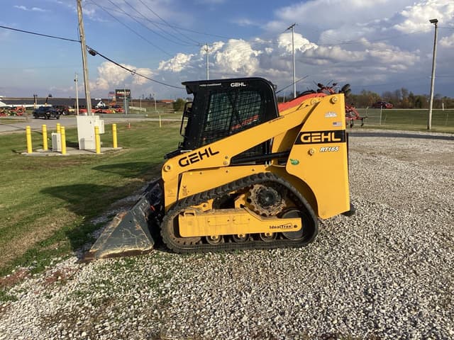Image of Gehl RT165 equipment image 4
