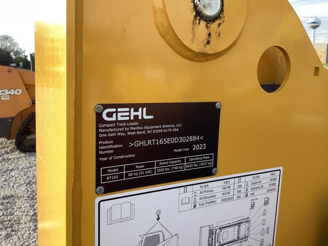 Image of Gehl RT165 equipment image 3