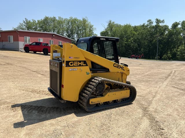 Image of Gehl RT165 equipment image 1