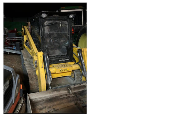2023 Gehl RT215 Equipment Image0
