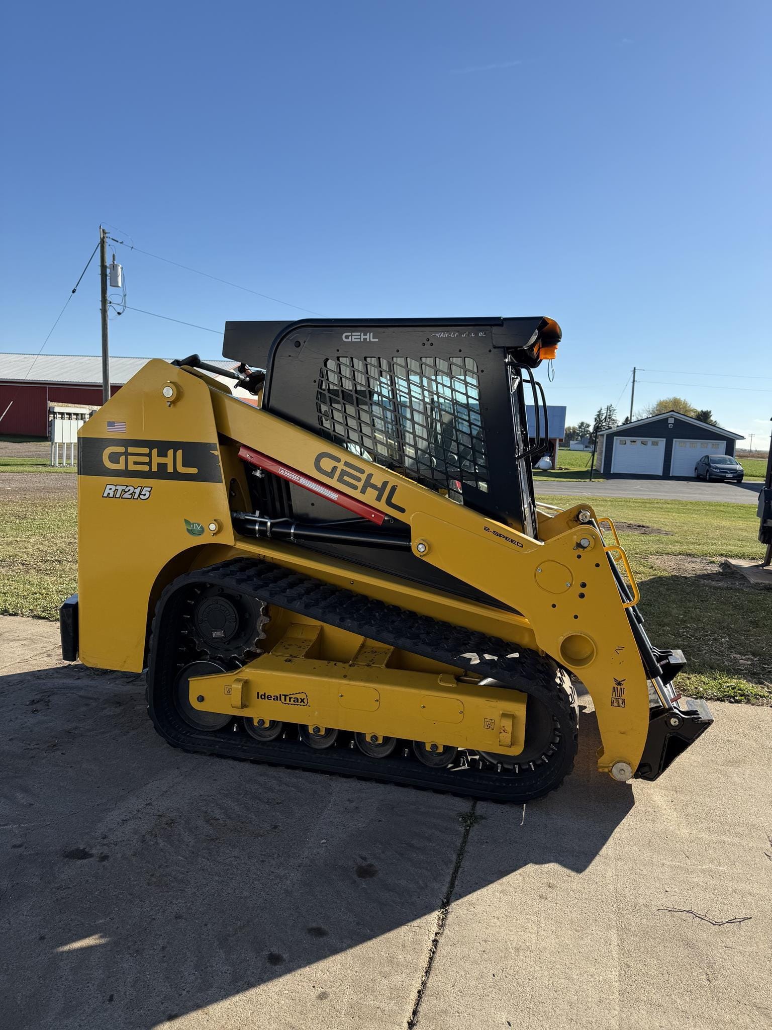 2023 Gehl RT215 Equipment Image0