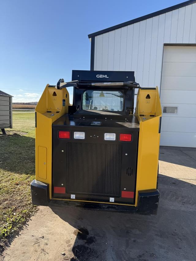 Image of Gehl RT215 equipment image 2